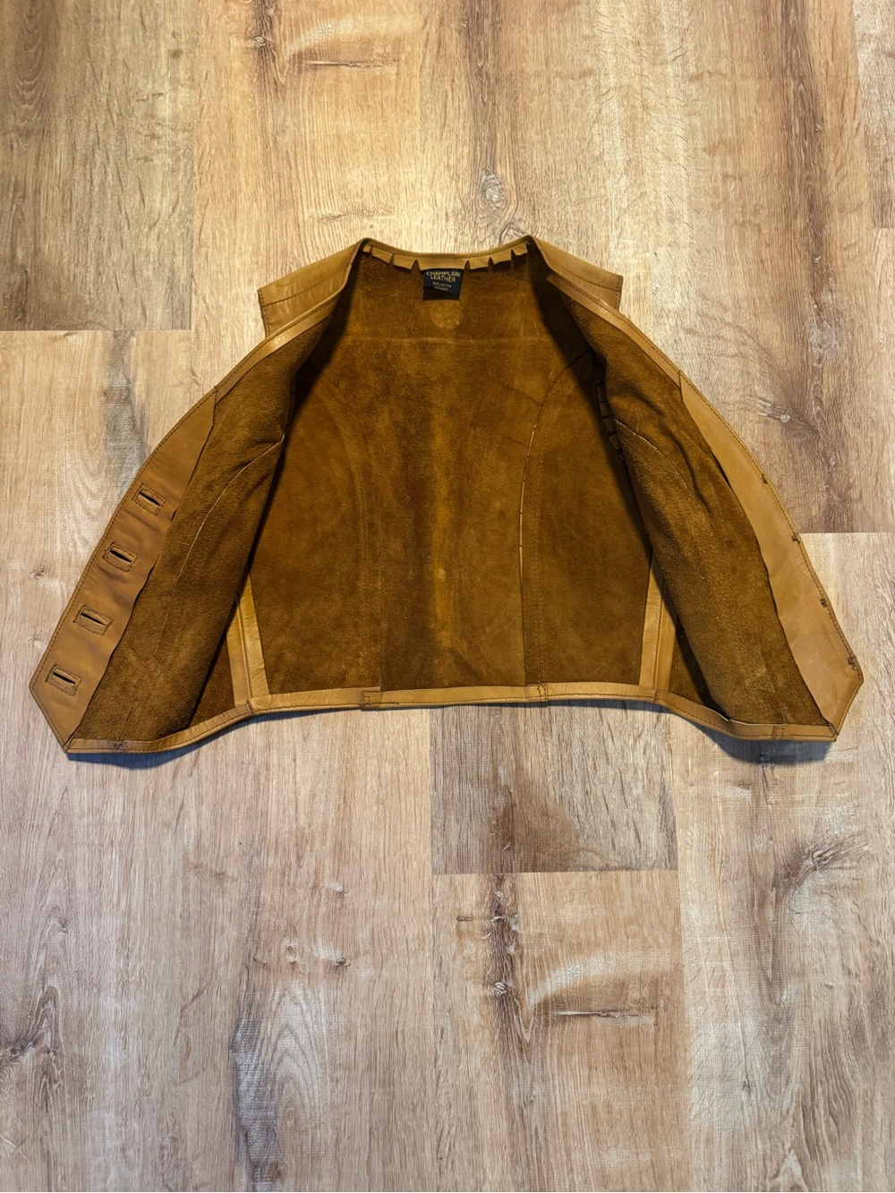 Vintage Leather Vest - Picture 5 of 10